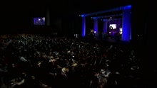 Pare?o um Menino (Video Ao Vivo)