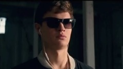 看點什么梗,Ansel Elgort - 《極盜車神》再曝故事版特輯 飛車燃爆飆出“瘋狂”之旅