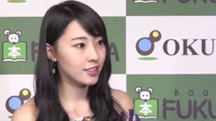 AKB48,NMB48 - 藤江れいな,重さ1キロ超の寫真集に"6年間を詰め込みすぎた" 寫真集"記憶 Memorial Films"発売記念イベント2