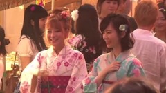 AKB48,島崎遙香 - 島崎遙香,鈴木奈々と浴衣姿で夏祭り "侍"役所広司はわたあめ屋でアルバイト