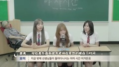 在宵夜時間毫不畏懼拍吃秀的女子