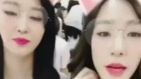 Yuri&Tiffany后臺可愛自拍