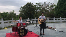  - 帶著樂器，帶著設備，走到哪里都是演唱會，你喜歡這樣的生活嗎？