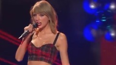 Taylor Swift(Jingle Ball演唱會)