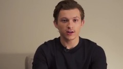 看點新片預告,Tom Holland,Robert Downey Jr. - 電影<蜘蛛俠:英雄歸來> 高空營救片段 蜘蛛俠爬高樓急救墜落電梯和時間賽跑