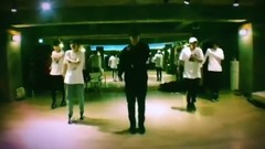 「硬鬧演唱會」練舞中