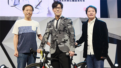 在路&后臺