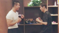 【奔狍小劇場】換下西裝 是出拳速度咻咻咻運動力MAX的拳擊手鹿Boss!