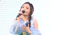 拉拉給我一首歌的時間 畢書盡粉絲太熱情