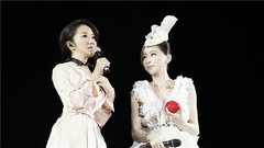 王心凌演唱會“回憶殺”合唱 嘉賓陶晶瑩送神秘禮物