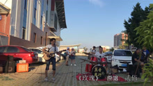  - 夕陽下彈唱《玫瑰》