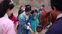劉詩詩 - 電視劇<女醫明妃傳>花絮-劉詩詩用嘴號脈萌萌噠