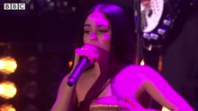 The Vamps & Maggie Lindemann - Personal Radio 1's Teen Awards現場版 2017