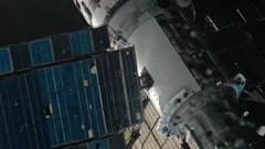 影視原聲 - <太空救援>曝"浩瀚"版預告 宇宙奇觀險象環生