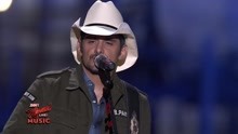 Brad Paisley & John Fogerty - She's Everything 現場版 2017