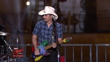 John Fogerty & Brad Paisley - Centerfield 現場版 2017