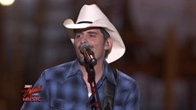 Brad Paisley - Play Me That Mountain Music 現場版 2017