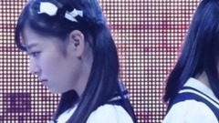 AKB48,HKT48 - 白線の內側で