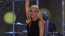 Gwen Stefani - Under The Christmas Lights 現場版 2017
