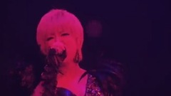 濱崎步 - Is This LOVE?