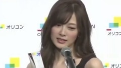 乃木坂46 - 乃木坂46白石麻衣寫真集"歴代1位"売り上げで笑顔