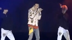 吳亦凡 - 吳亦凡DESERVE Version Live