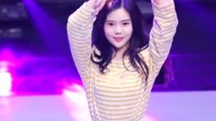 OH MY GIRL - 一步兩步