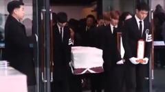 SM家族送鐘鉉最后一程 #RIP鐘鉉,愿天堂沒有苦痛# 2,