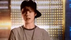 超萌!Justin Bieber與大鯊魚的尬舞大比拼