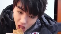 王俊凱(慶爺)的早餐時間 17/12/24
