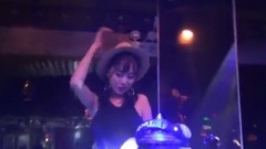 送上一首<生活之歌>DJ版,不知誰聽過,唱的不錯!