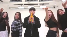  - BLACKPINK - As If It's Your Last 韓國小哥用慘叫雞演奏