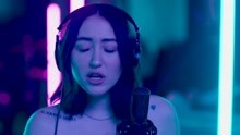 Noah Cyrus - We Are... 現場版