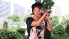  - 殘疾人街頭演唱，一首《下定決心忘記你》，唱的撕心裂肺！