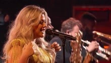 Kelly Clarkson - Kelly Clarkson表演《Whole Lotta Woman》（2018公告牌音樂獎）