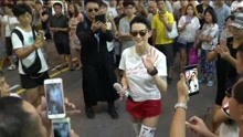  - 混血女歌手唱《紅塵情歌》
