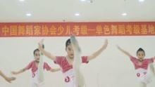  - 努力的小女孩真是可愛