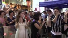  - 她曾經是香港知名的藝人