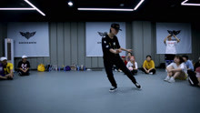  - 帥氣的編舞！