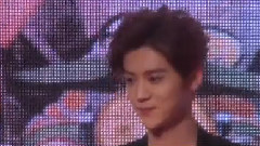 鹿晗談欣賞的女性 與同劇演員玩自拍