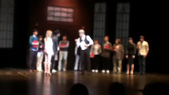 音樂劇<金發尤物>上半場