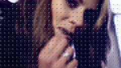 Startet Gesangskarriere