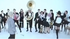 Shake That Brass MV拍攝花絮 (金孝淵Ins更新)