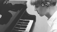 伯賢ins更新燦烈鋼琴