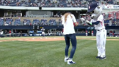 EXID蠶食祝賀公演 Hani試投