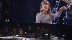 Taylor Swift驚喜現身Kenny Chesney納什維爾演唱會