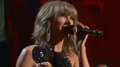 Taylor Swift獲iHeartRadio 2015最佳歌詞獎