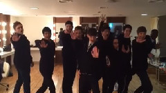 韓國綜藝,韓國群星 - 非首腦會談成員Julian Quintart 更新INS視頻一則