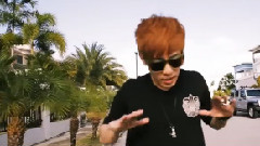 改笑還是哭