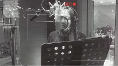 The Light 幕后錄音室視頻